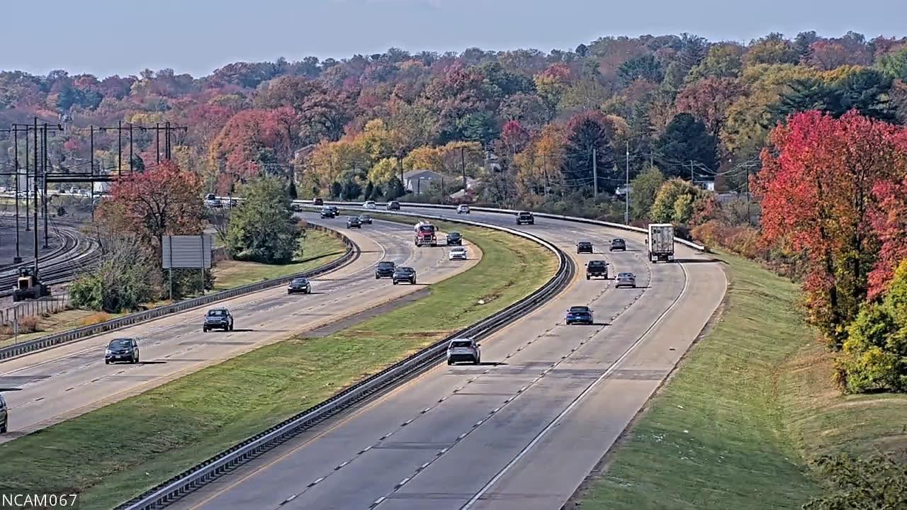 Traffic Cam Claymont: I 495 @ NORTH SLIP RAMPS/YALE AVENUE