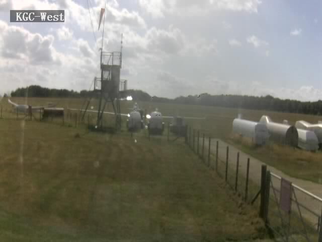 Traffic Cam Ashford › West: Kent Gliding Centre