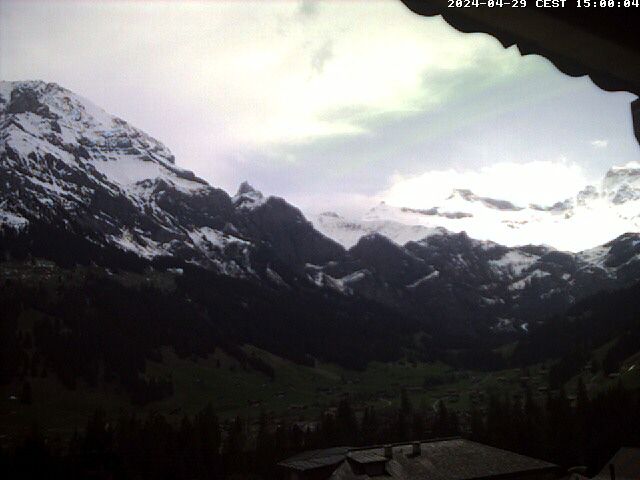 Traffic Cam Adelboden: Live Webcam Wetter vom Chefihuesi.ch