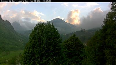 immagine della webcam nei dintorni di Montemale di Cuneo: webcam Castelmagno