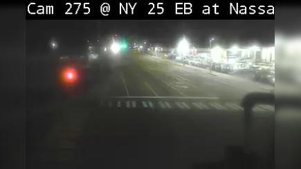 Traffic Cam Munsey Park › East: NY 25 Eastbound at Nassau Blvd