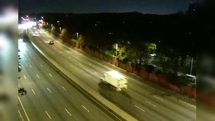 Traffic Cam New York › West: I-495 at 254th Street