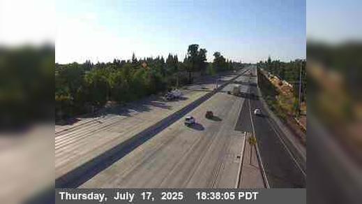 Traffic Cam Stockton › North: NB I-5 March Lane