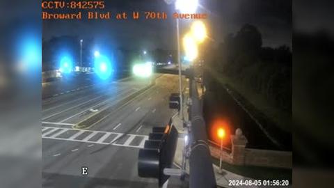 Traffic Cam Plantation: Broward Blvd at W 70th Avenue