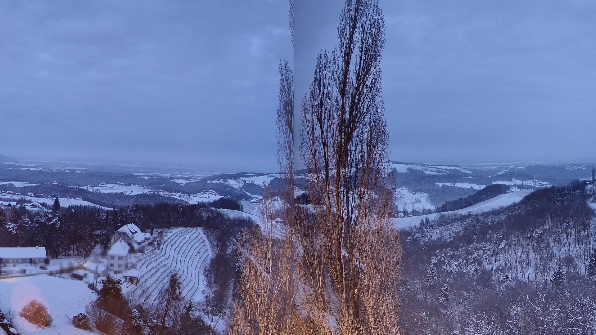 Traffic Cam Kitzeck im Sausal: Kitzeck Südsteiermark - Blick vom Kirchturm