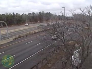 Traffic Cam Pine Ridge › South: MM . Barnegat Tolls (Barnegat Twp)