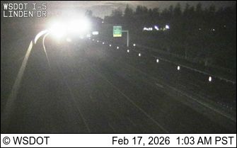 Traffic Cam Joint Base Lewis-McChord: I-5 at MP 121.9: Linden Dr