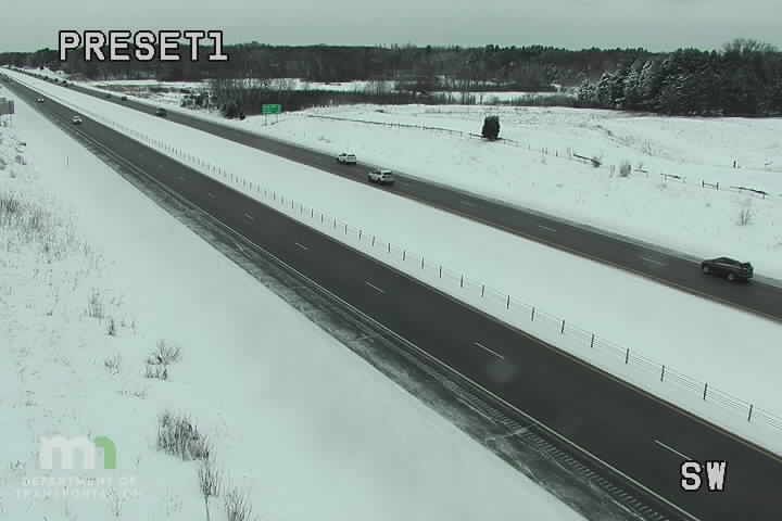 Traffic Cam Wyoming: I-35: I-35 NB S of Co Rd