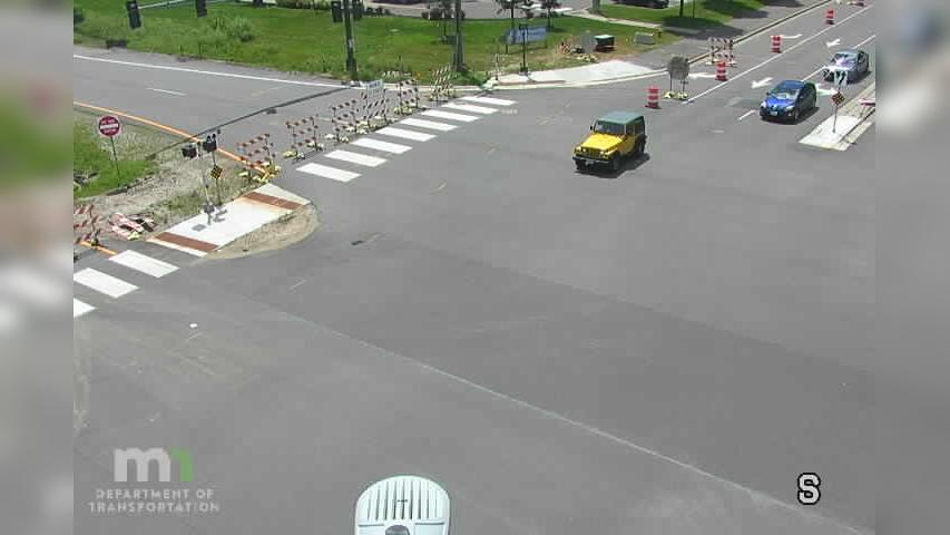 Traffic Cam Plymouth: MN 55: T.H.55 WB @ W Medicine Lake Dr