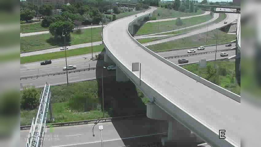 Traffic Cam Phillips: I-35W: I-35W SB @ 7th St