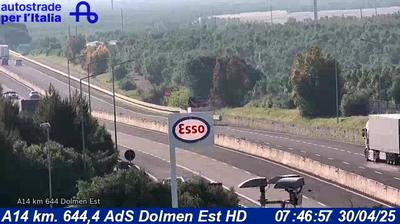 Preview delle webcam di Bisceglie: A14 km. 644,4 AdS Dolmen Est HD