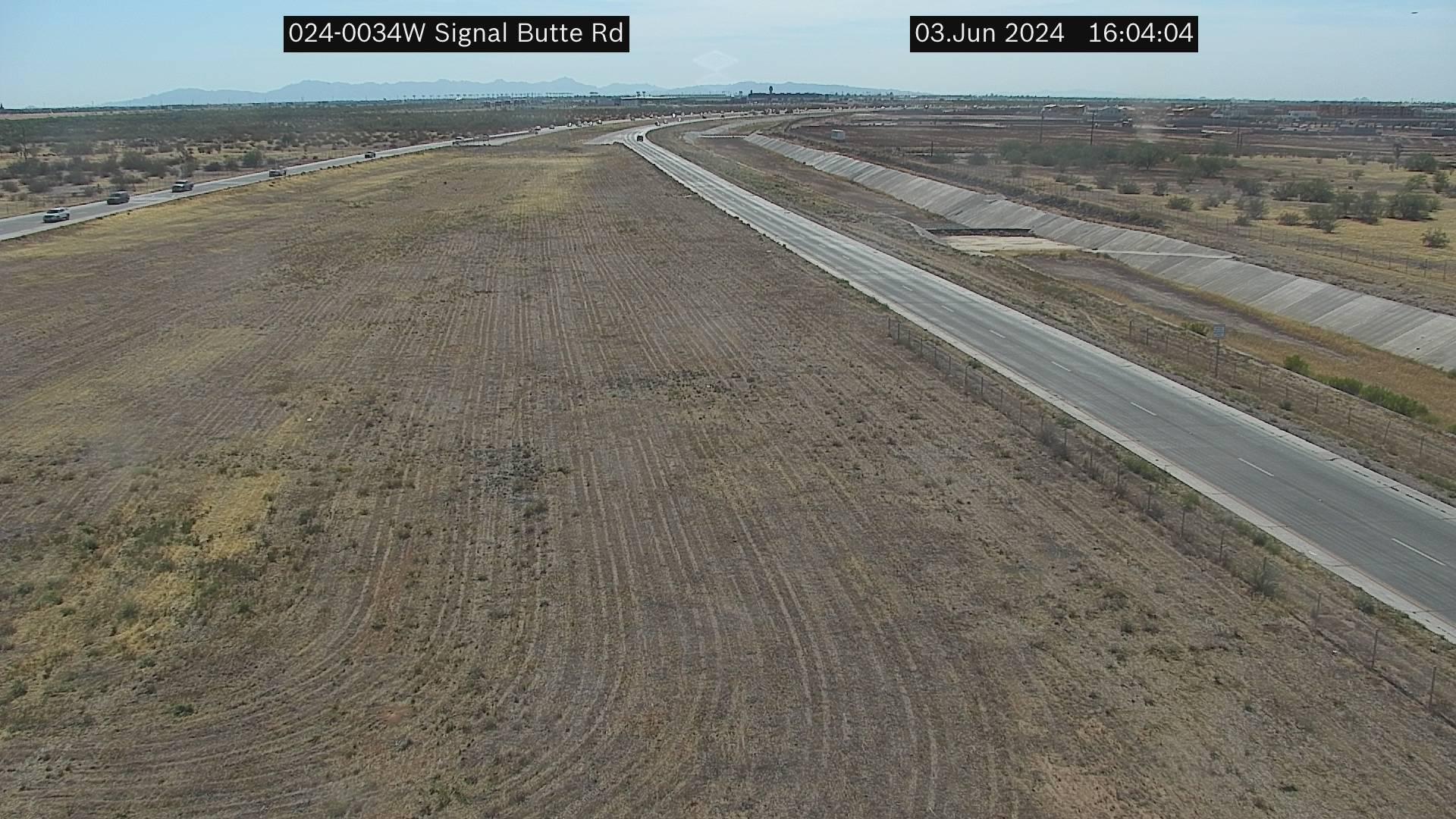 Traffic Cam Mesa › West: SR-24 WB 3.40 @Signal Butte Road