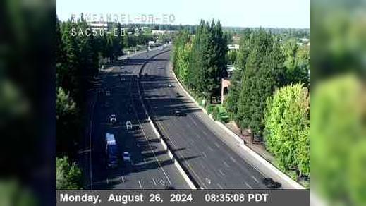 Traffic Cam Rancho Cordova › East: Hwy 50 at Zinfandel Dr EO EB