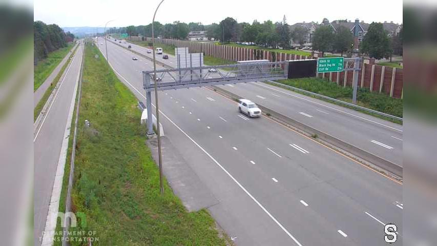 Traffic Cam Bloomington: I-35W: I-35W NB N of 106th St