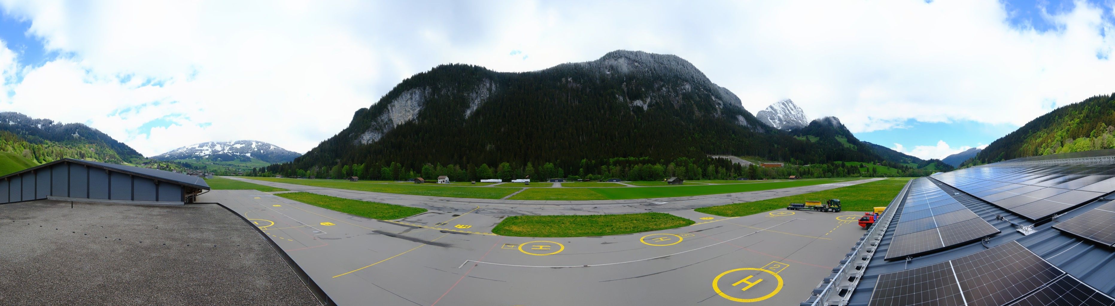 Saanen: Gstaad Airport