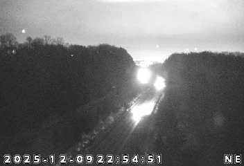 Traffic Cam Floyds Knobs: I-64: 1-064-120-4-2 E OF US 150