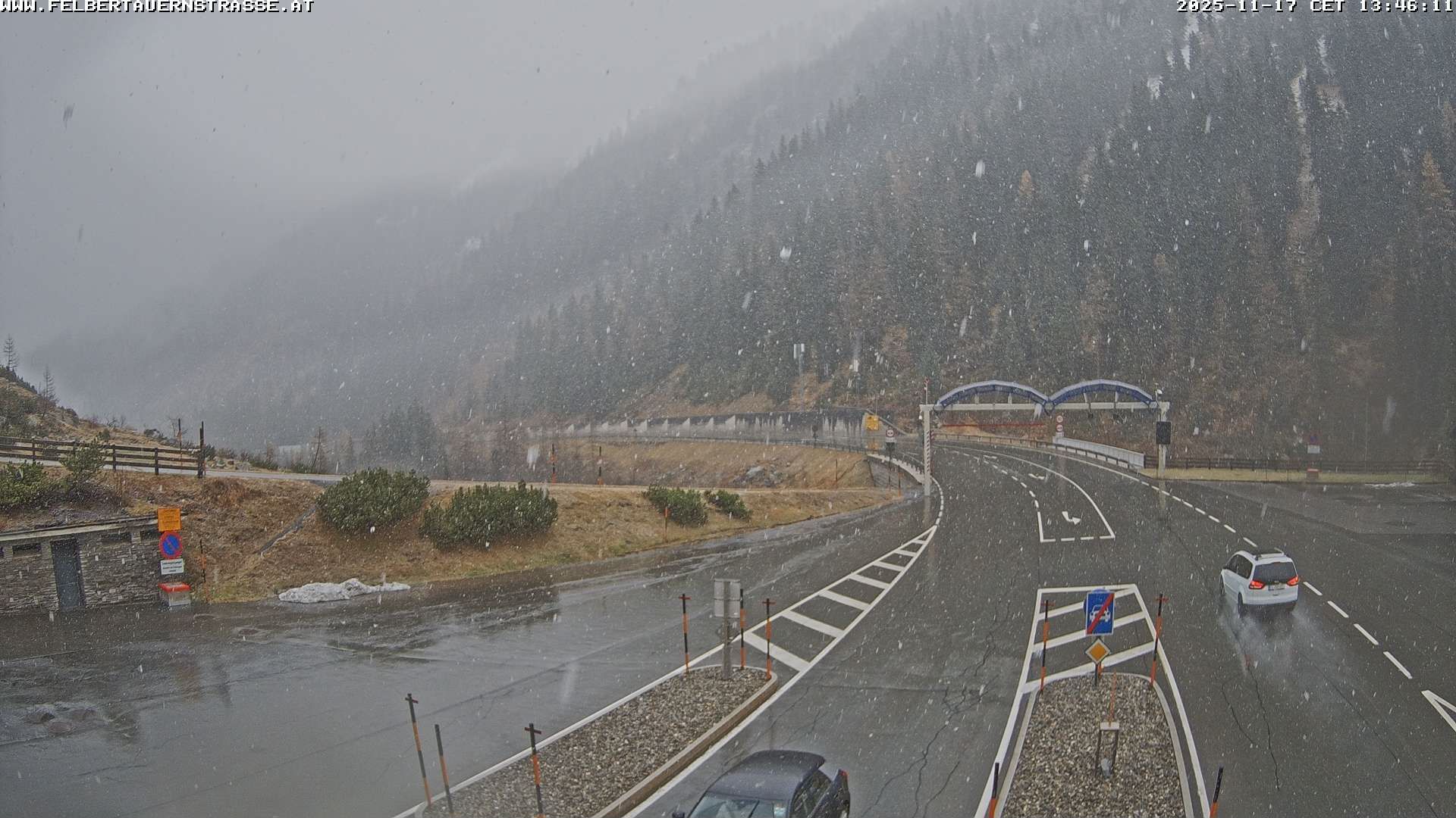 Traffic Cam Marktgemeinde Matrei in Osttirol: Tunnel − Nordportal − Salzburg, B108 Felbertauernstraße