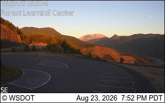 Traffic Cam Cowlitz › North: SR 504 at MP 33: Forest Learning Rest Area Center