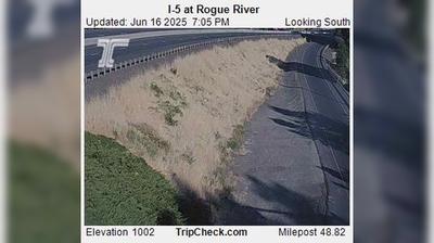 I-5 Traffic and Landscape at Rogue River