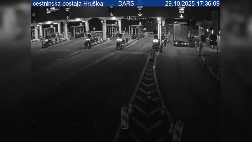 Traffic Cam Hrusica: A2/E61, Karavanke - Ljubljana, cestninska postaja