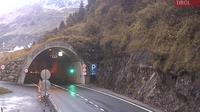 Gemeinde Sankt Anton am Arlberg: Sankt Christoph am Arlberg - Österreich: B Arlbergstraße, St.Christoph Schmittentunnel Süd Blickrichtung St.Christoph