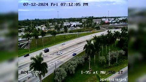 Traffic Cam North Miami Beach: I-95 at Northwest 168th Street
