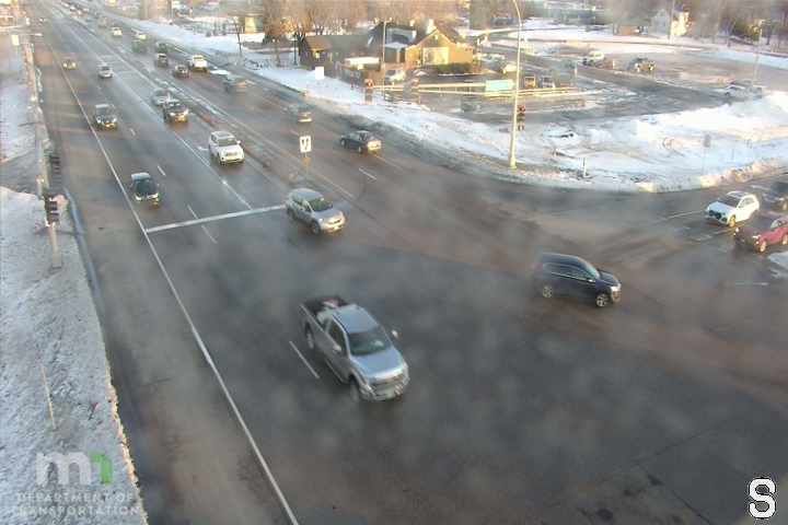Traffic Cam Savage: T.H.13 WB @ Quentin Ave