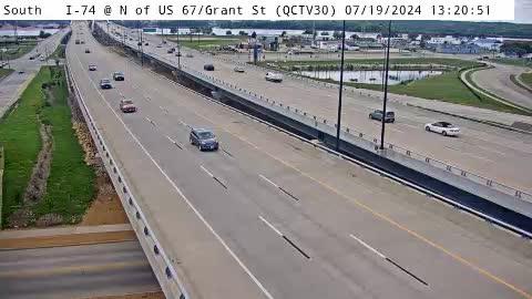 Traffic Cam Riverdale: QC - I-74 @ N of US 67/Grant (30)