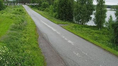 Webkamera Kuhmonniemi: Tie 9111 Kuhmo, Saunajärvi - Saunajärventie itään, ,  Fínsko | Aktuálne počasie