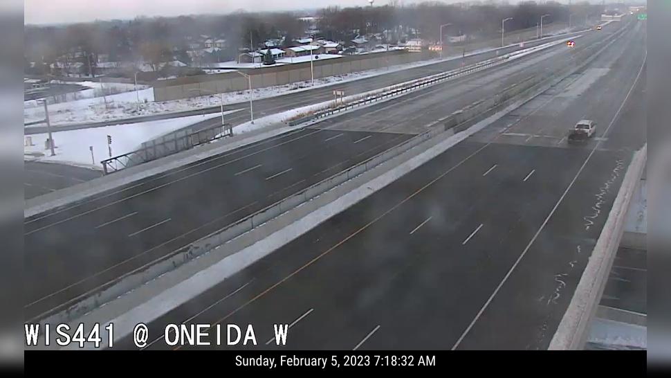 Traffic Cam Middleton Ridge at Misty Valley: WIS 441 at Oneida St