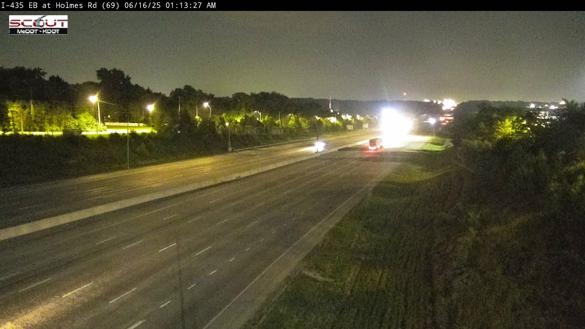 Traffic Cam Kansas City: I- E @ HOLMES RD