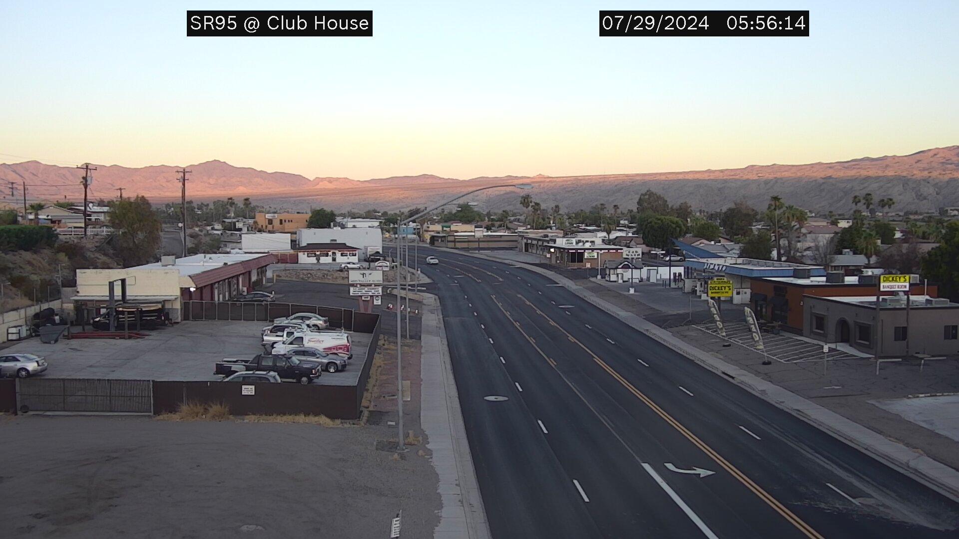 Traffic Cam Bullhead City › North: SR-95 NB 245.20 @Club House