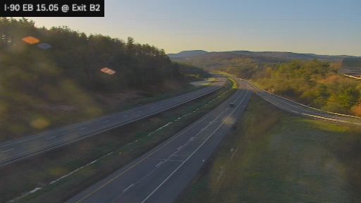 Traffic Cam East Chatham › East: Berkshire Connector at Interchange B2 (Taconic State Parkway)