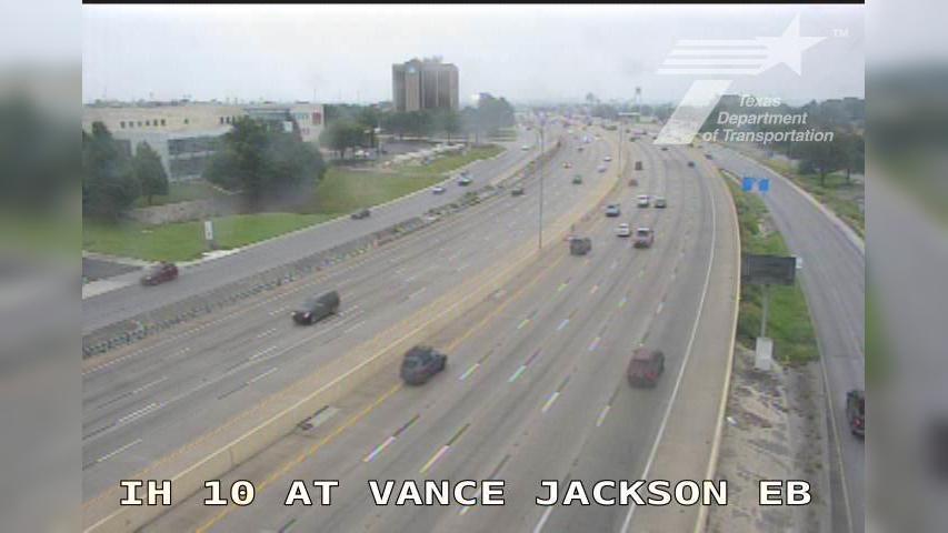 Traffic Cam San Antonio › East: IH 10 at Vance Jackson EB
