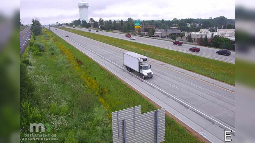 Traffic Cam Woodbury: I-94: I-94 WB E of Radio Dr