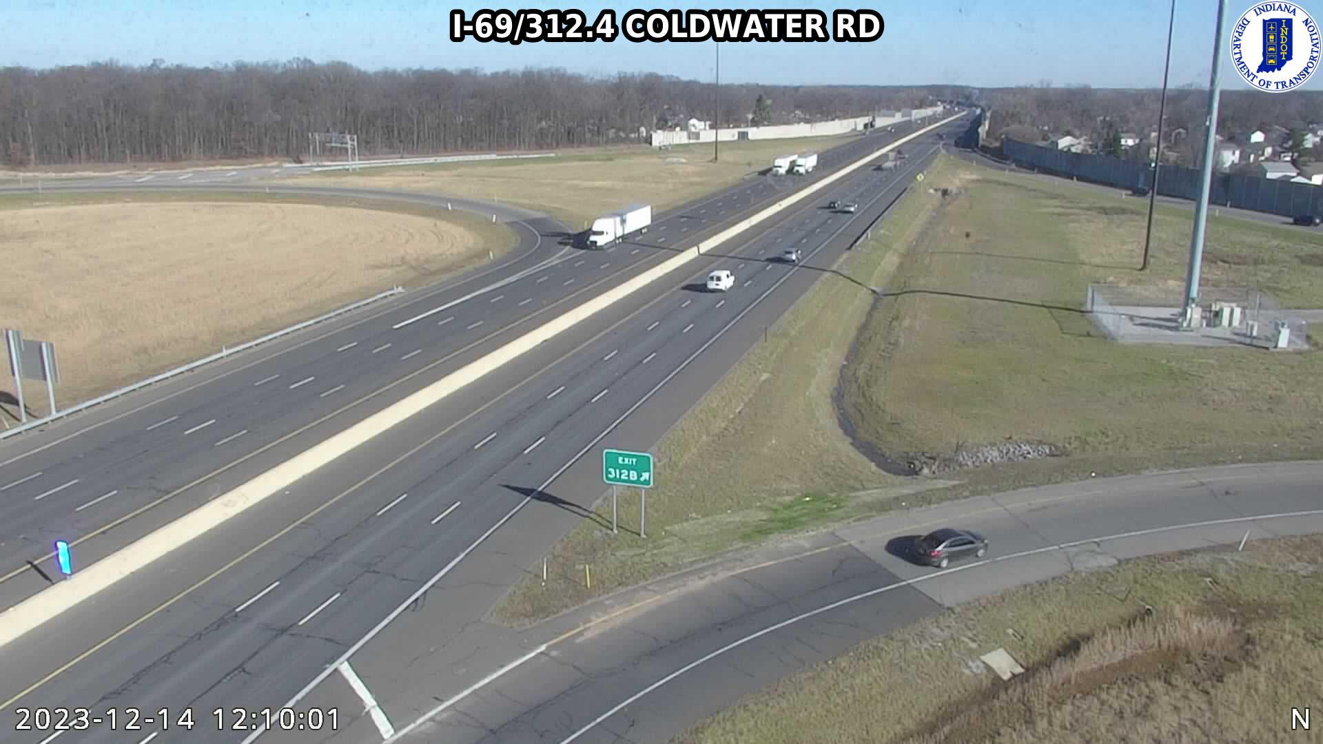 Traffic Cam Fort Wayne: I-69: I-69/312.4 COLDWATER RD