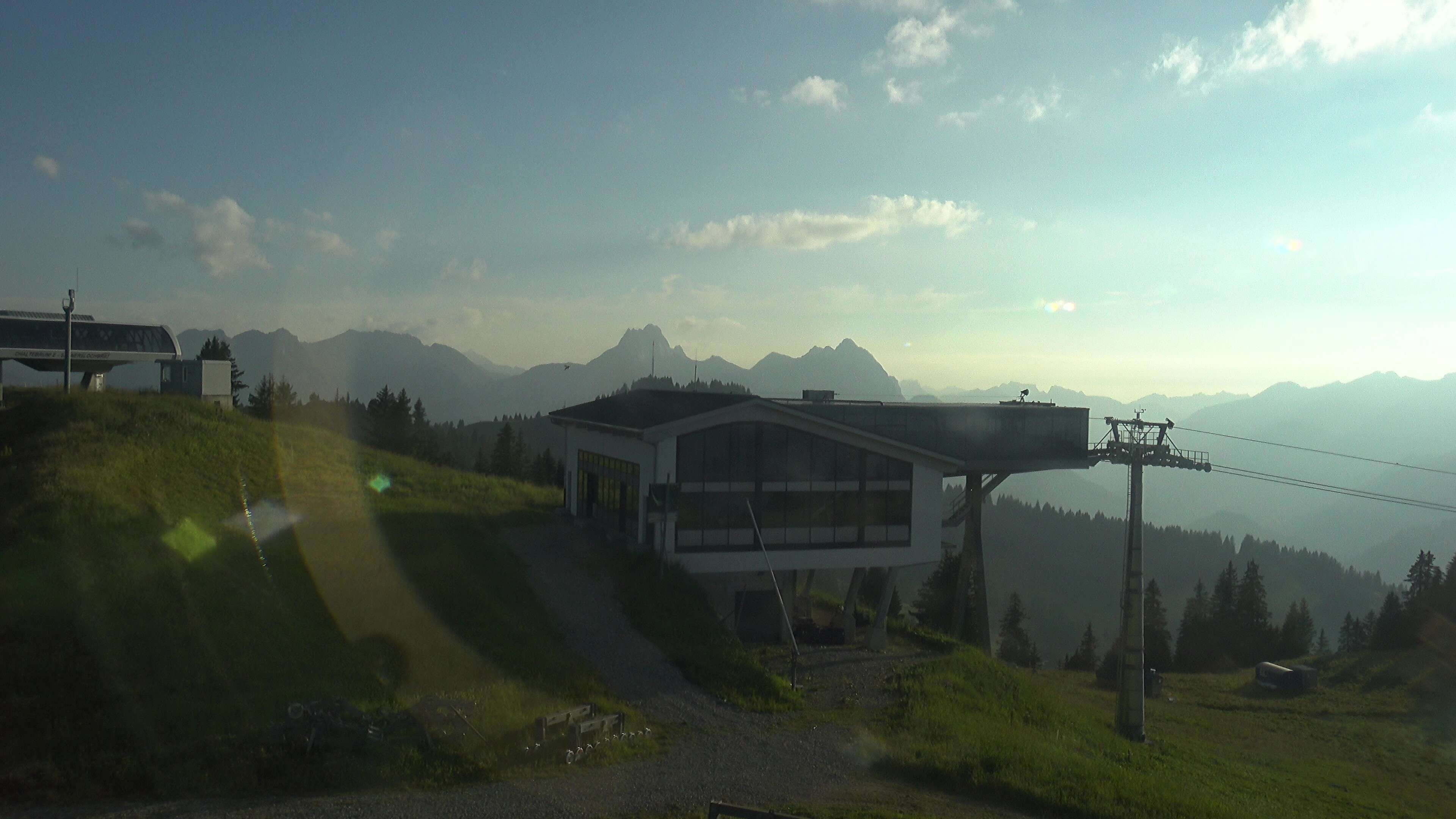 Saanenmöser: Gstaad - Saanerslochgrat, Bergstation