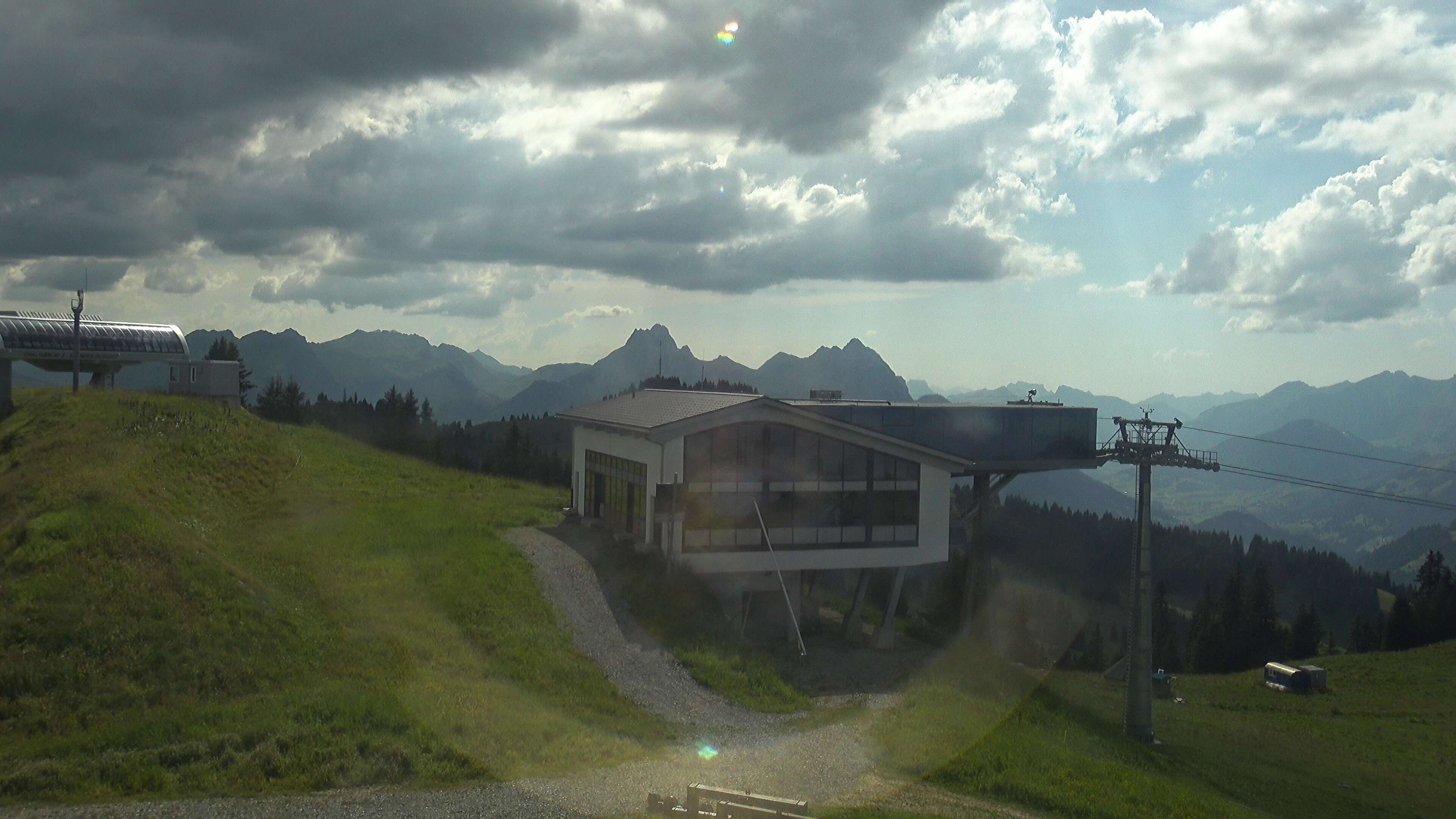 Saanenmöser: Gstaad - Saanerslochgrat, Bergstation