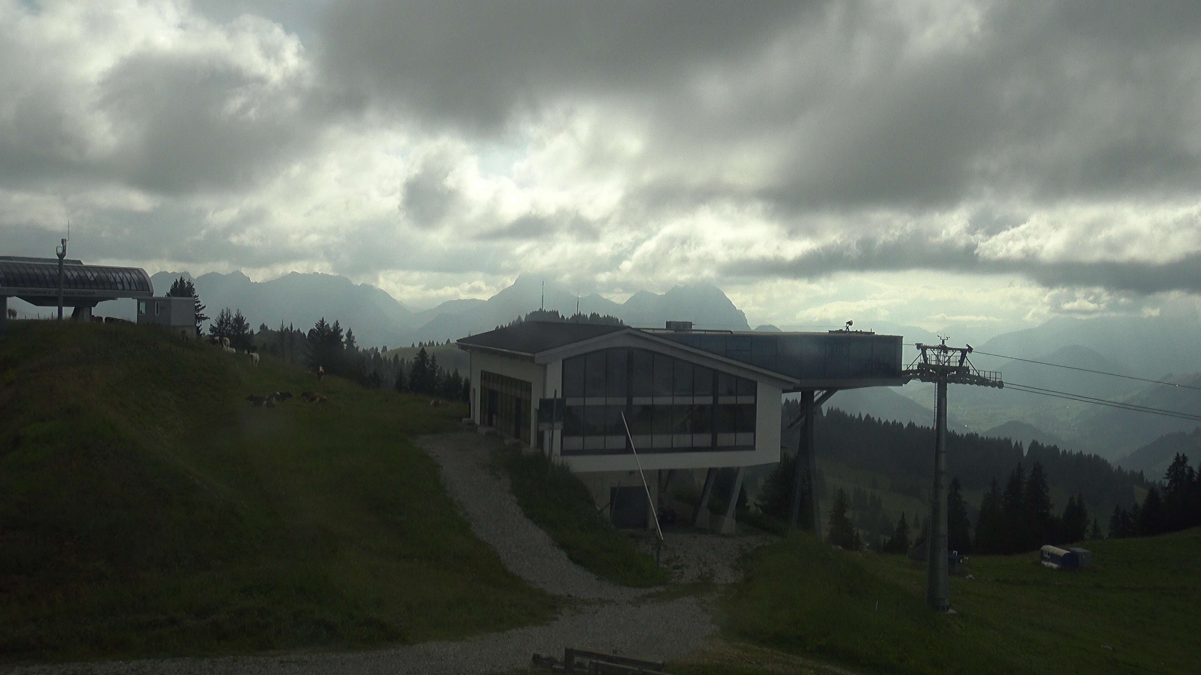 Saanenmöser: Gstaad - Saanerslochgrat, Bergstation