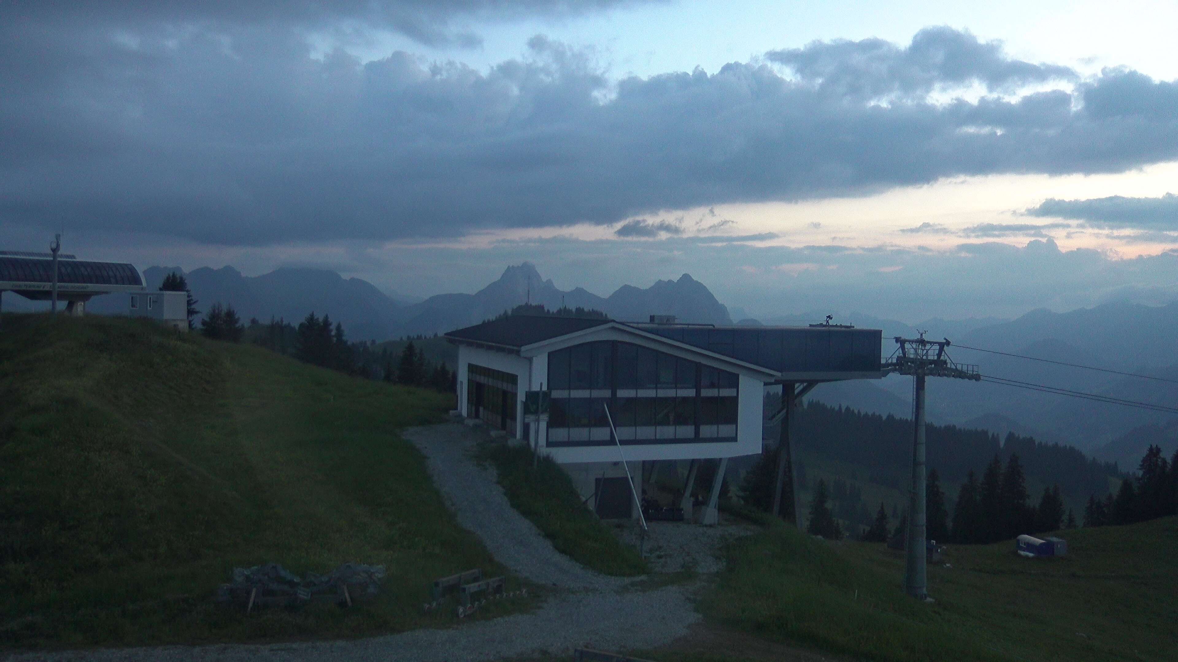 Saanenmöser: Gstaad - Saanerslochgrat, Bergstation