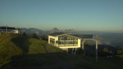 Saanenmöser: Gstaad - Saanerslochgrat, Bergstation