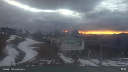 Saanenmöser: Gstaad - Saanerslochgrat, Bergstation