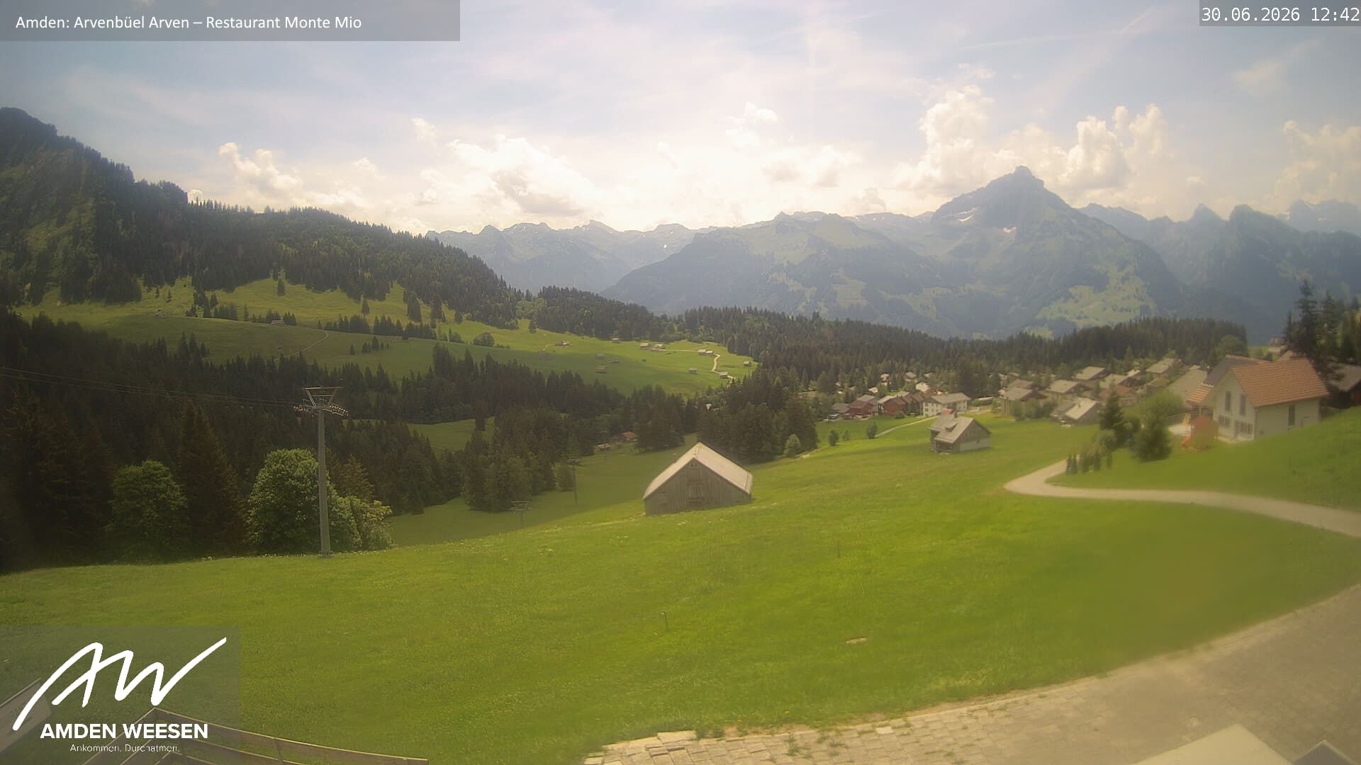 Amden › Süden: Restaurant Monte Mio - Arvenbüel - Skigebiet Arvenbüel Amden - Leistchamm - Mürtschenstock