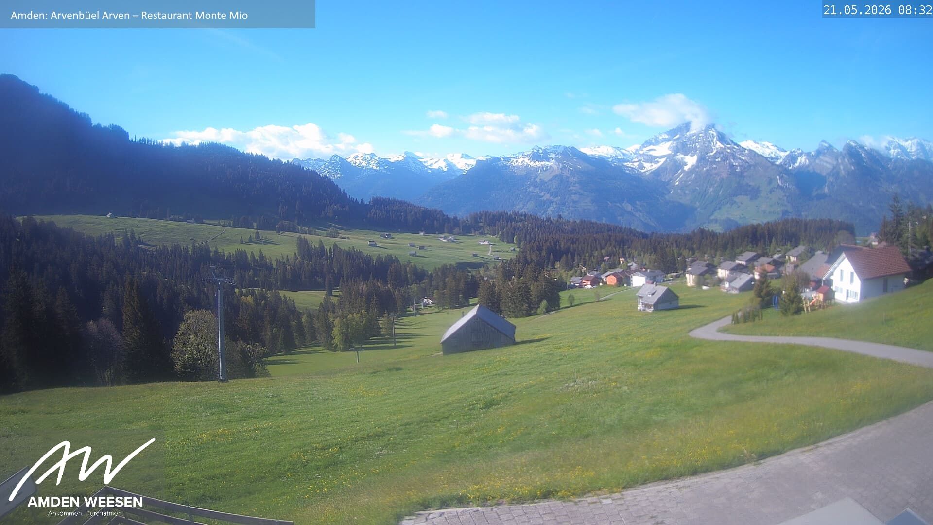 Amden › Süden: Restaurant Monte Mio - Arvenbüel - Skigebiet Arvenbüel Amden - Leistchamm - Mürtschenstock