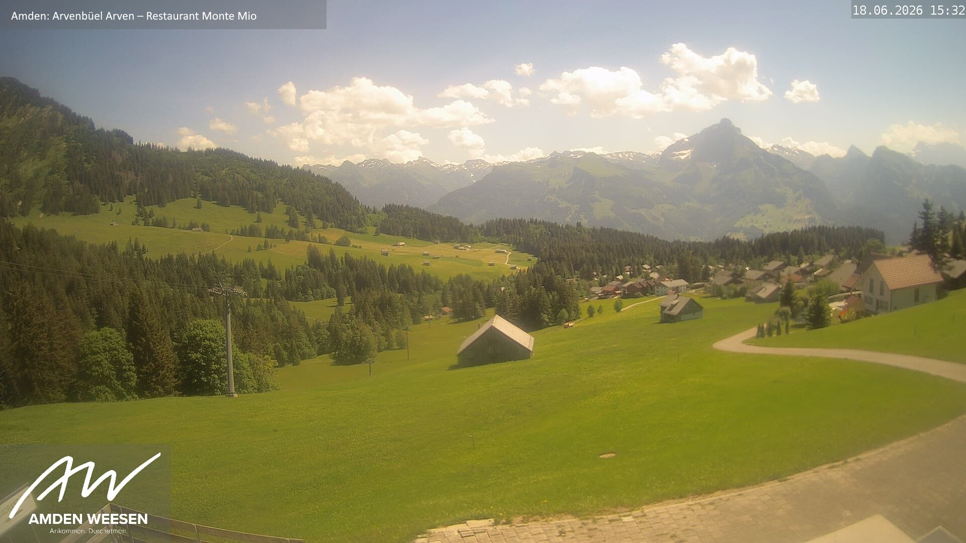 Amden › Süden: Restaurant Monte Mio - Arvenbüel - Skigebiet Arvenbüel Amden - Leistchamm - Mürtschenstock