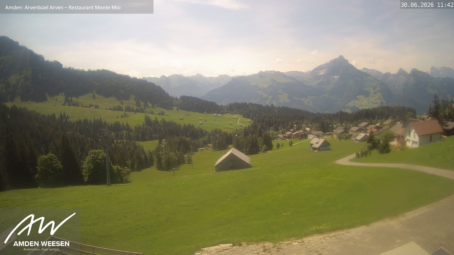 Amden › Süden: Restaurant Monte Mio - Arvenbüel - Skigebiet Arvenbüel Amden - Leistchamm - Mürtschenstock