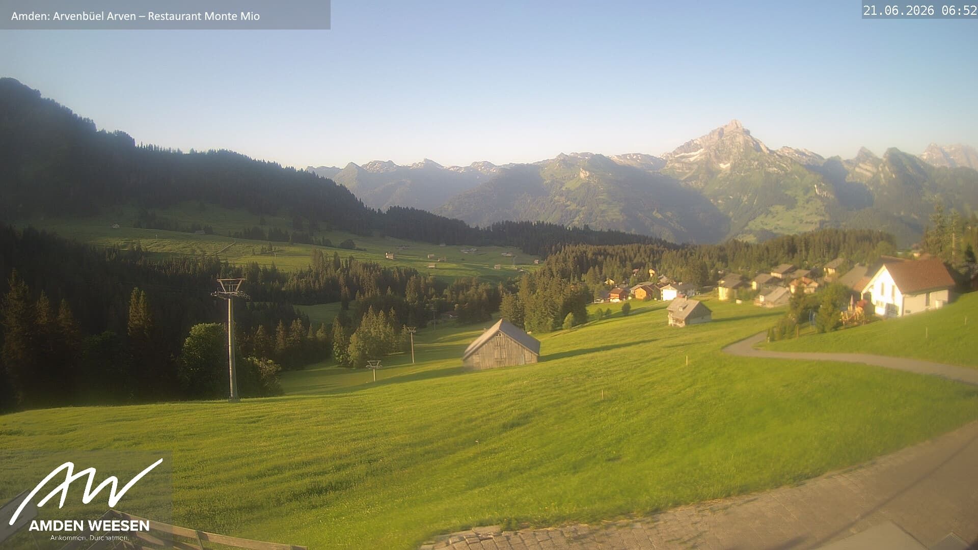 Amden › Süden: Restaurant Monte Mio - Arvenbüel - Skigebiet Arvenbüel Amden - Leistchamm - Mürtschenstock