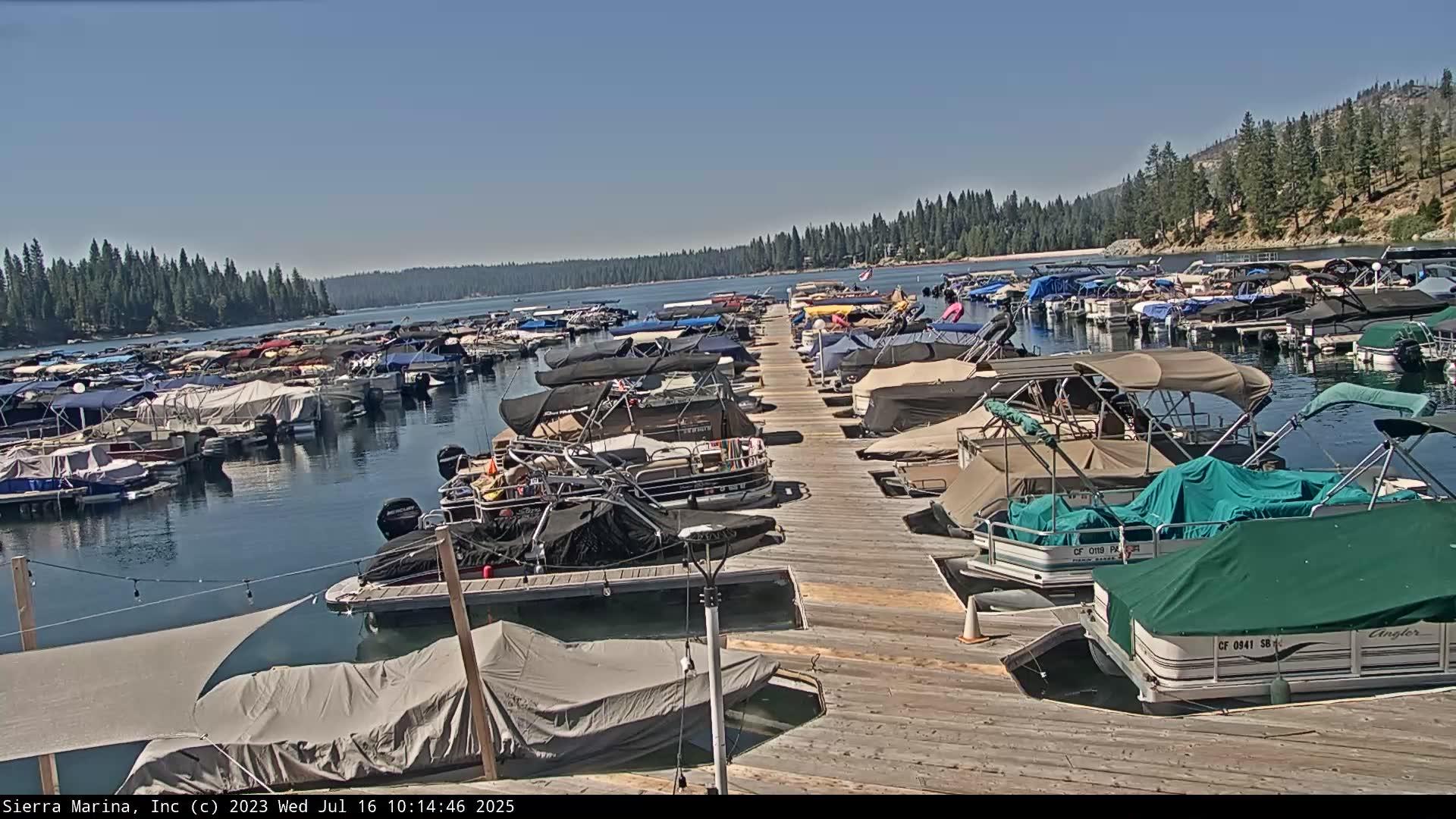 Traffic Cam Riverside: Sierra - Shaver Lake