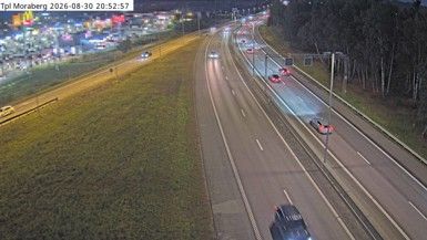 Traffic Cam Viksater: Moraberg Shopping Center