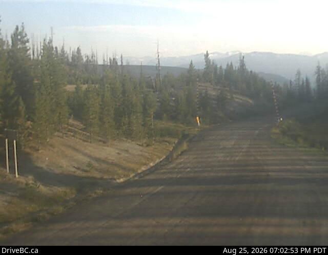 Traffic Cam Area C › West: Hwy 20, about 88 km from Bella Coola and 41 km from Anahim Lake, near gate at top of Bella Coola hill, looking west
